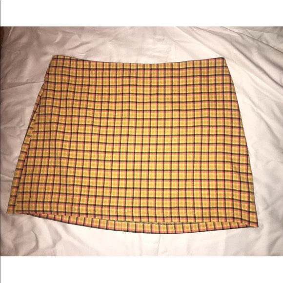 Urban Outfitters Pink/yellow plaid mini skirt - Picture 1 of 3